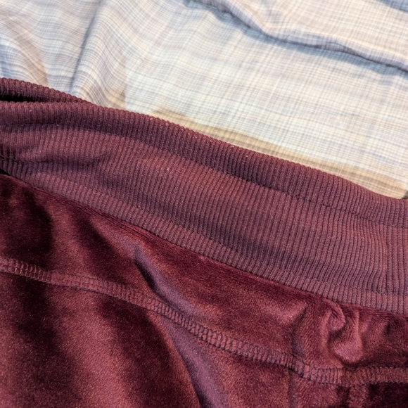 Lularoe Crystal - Crop Velour Pants - Picture 5 of 5